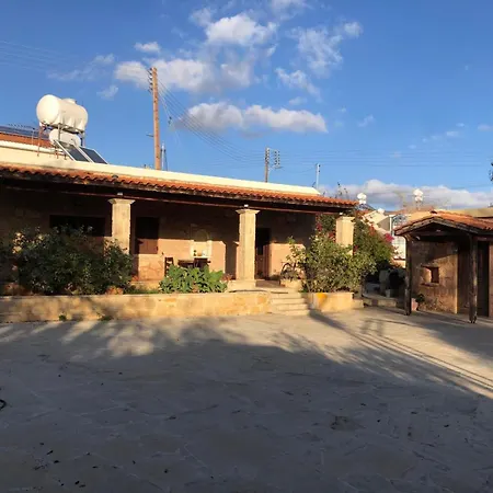 Zivla's Stone House Dom wakacyjny Trimitusa