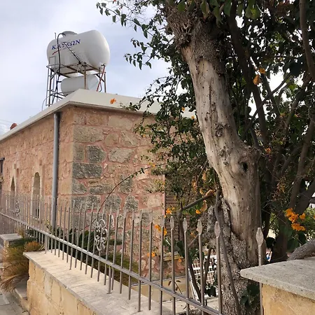 Zivla's Stone House Dom wakacyjny *