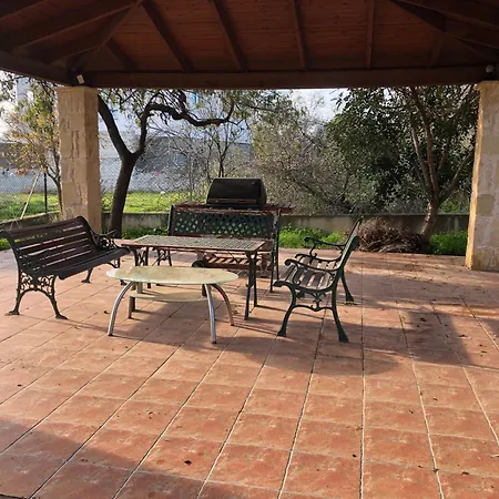 Zivla's Stone House * Tremithousa